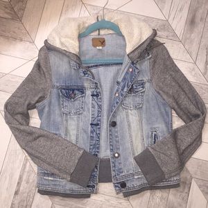 Hooded sweatshirt jacket